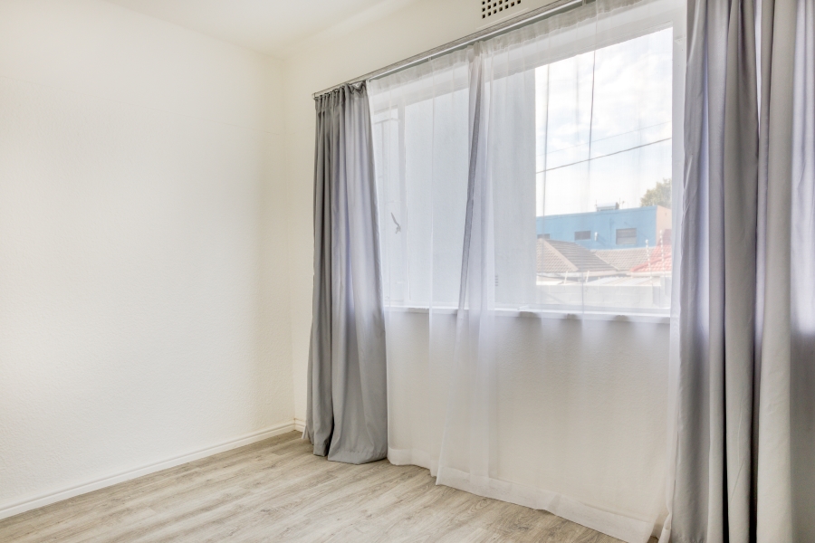 2 Bedroom Property for Sale in Woodstock Western Cape